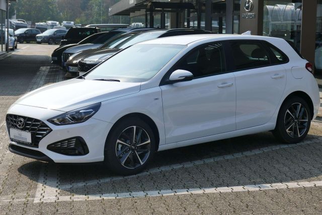 Hyundai i30 1.5 T-GDI 48V-Hybrid DCT Trend*NAVI*KAMERA