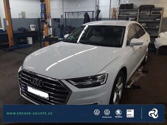 Fahrzeug AUDI A8 undefined