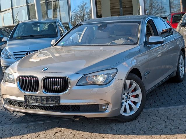 BMW BMW 750i RFK. Sitzh. Leder. Klimaaut. HECKROLLO