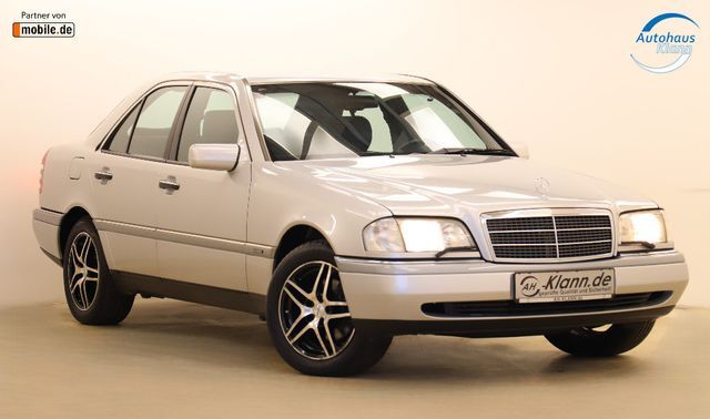 Mercedes-Benz C 180 122PS Limo. Automatik Elegance SHZ BOSE