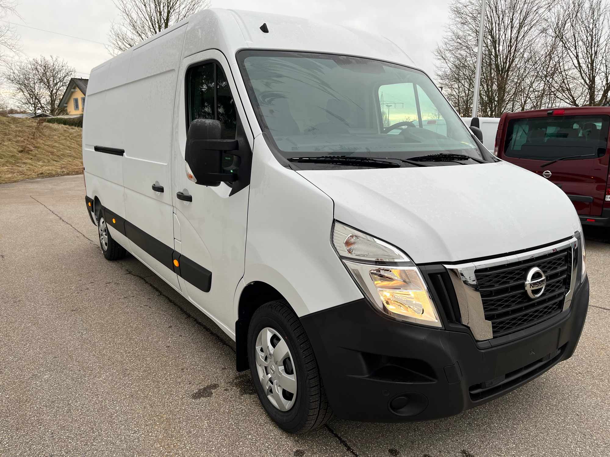 Nissan Interstar L3H2 3,5t FWD SB - AHB Edition