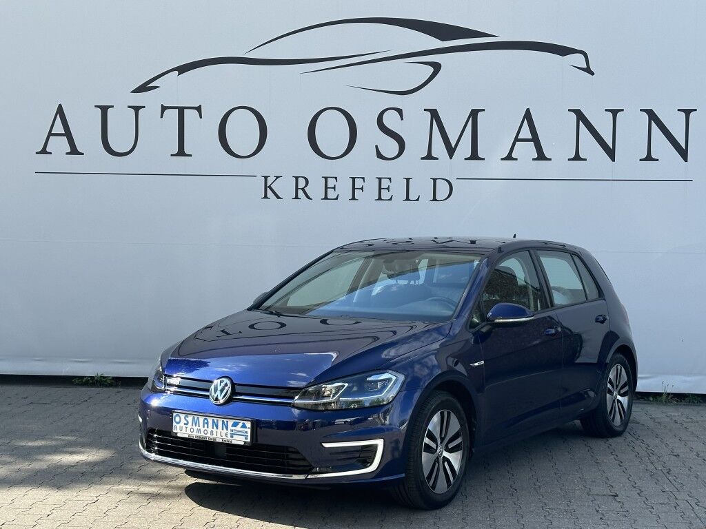 VW Golf e-Golf | LED | NAVI | CARPLAY | WENIG KM