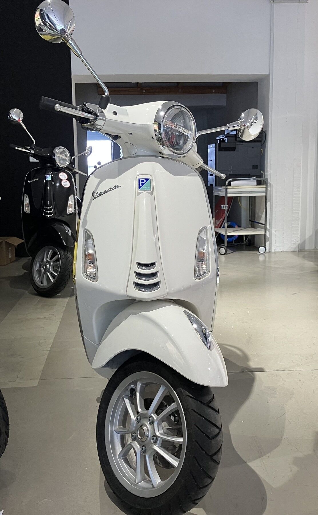 Piaggio VESPA PRIMAVERA 50 IGET E4 BIANCO