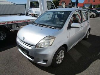 Fahrzeug DAIHATSU Sirion undefined