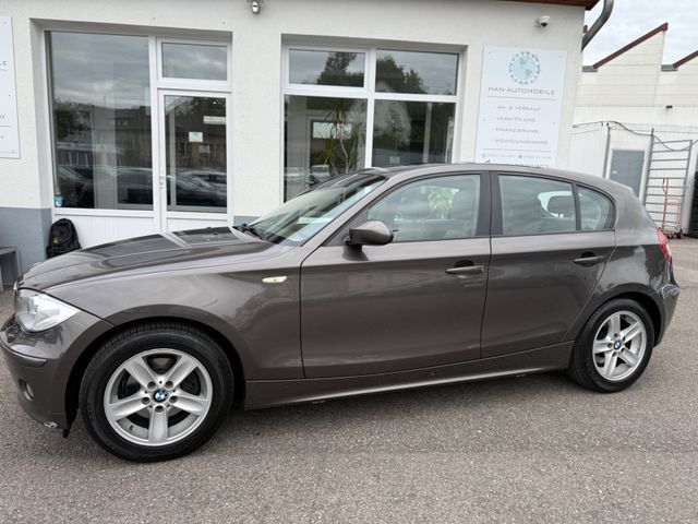 BMW 120i Aut.*Leder+Navi+Xenon+Schiebedach*