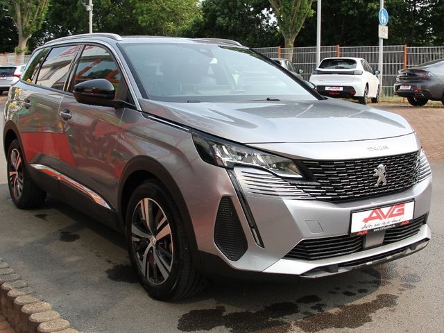Peugeot 5008 Allure Pack 7 Sitze Navigation ALU 18 ZOLL