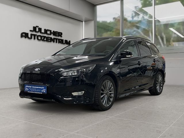 Ford Focus Turnier 1.5 ST-Line, 8x bereift