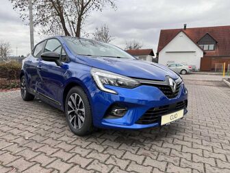 Fahrzeug RENAULT Clio undefined