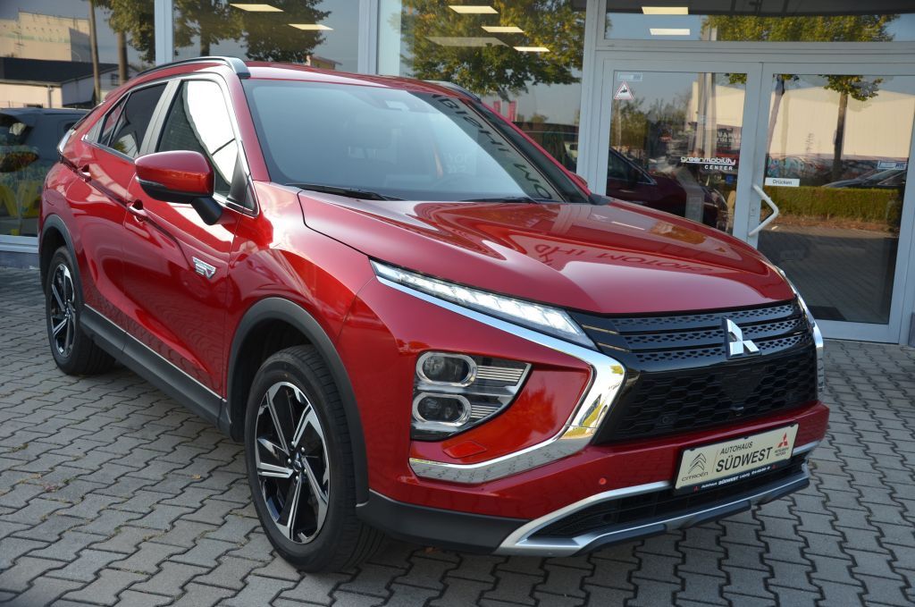 Mitsubishi Eclipse Cross Plug-In Hybrid 4WD Plus AHZV