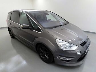 Fahrzeug FORD S-Max undefined