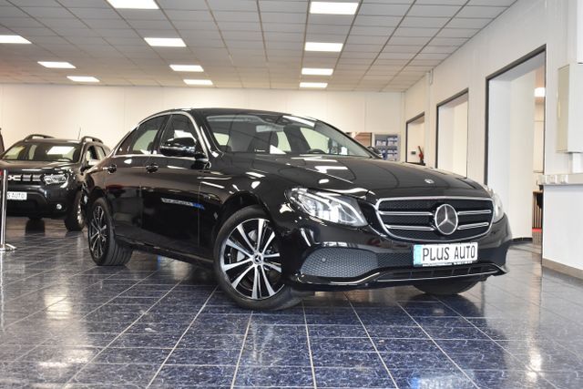 Mercedes-Benz E 300 de Lim Avantgarde Navi LED Leder Kamer