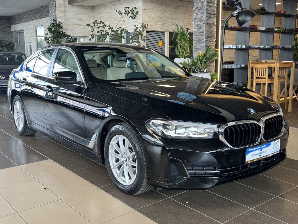 BMW 520 Mild-Hybrid*Pano*HUD*Leder*LED*Cam*Navi*ACC