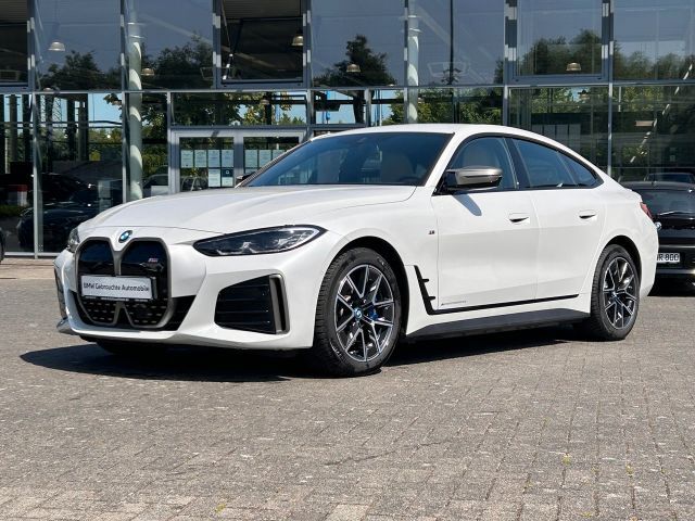 BMW i4 Gran Coupe M50 / Parking Assistant / DAB