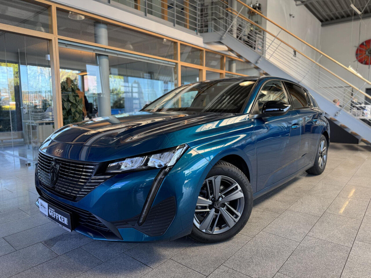 Peugeot 308 PureTech 130 EAT8 Allure, Kamera, Tempomat!