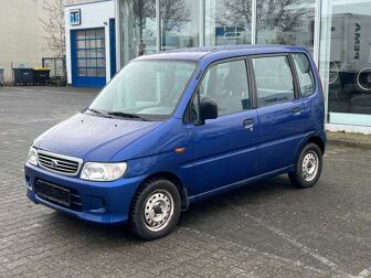 Fahrzeug DAIHATSU Applause undefined