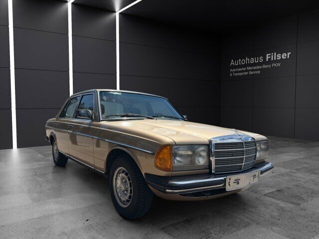 Mercedes-Benz W123 230 E*Deutsches Fahrzeug* Radio MB Audio 30