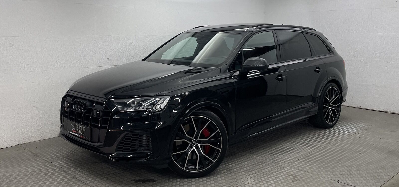 AUDI SQ7 4.0 TFSI qu 7SITZ+PANO+CARBON+AHK+STANDHZG+