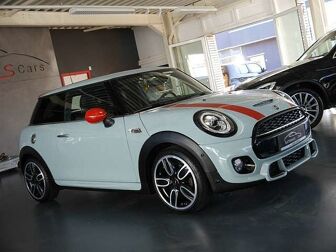 Fahrzeug MINI COOPER CLUBMAN undefined