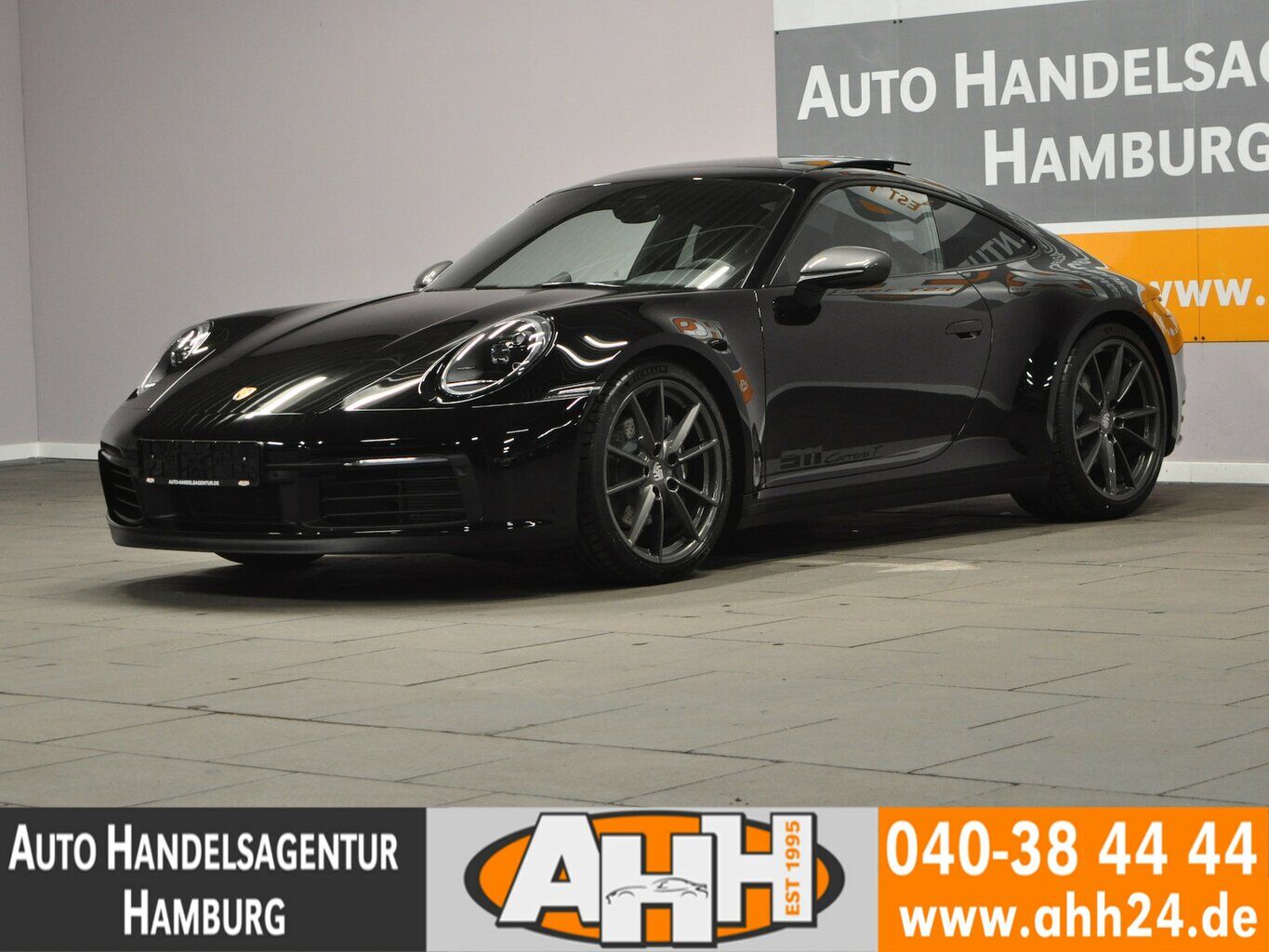 PORSCHE 992 CARRERA T LED|NAVI|CHRONO|BRD|IN STOCK|19KM!