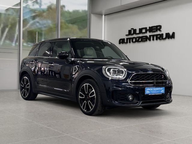 Mini Cooper SD Countryman All4, Gehobene Ausstattung