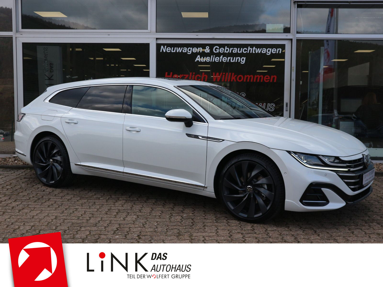VW Arteon SB R-Line 2.0 TDI DSG 4M AHK PANO STHZG D
