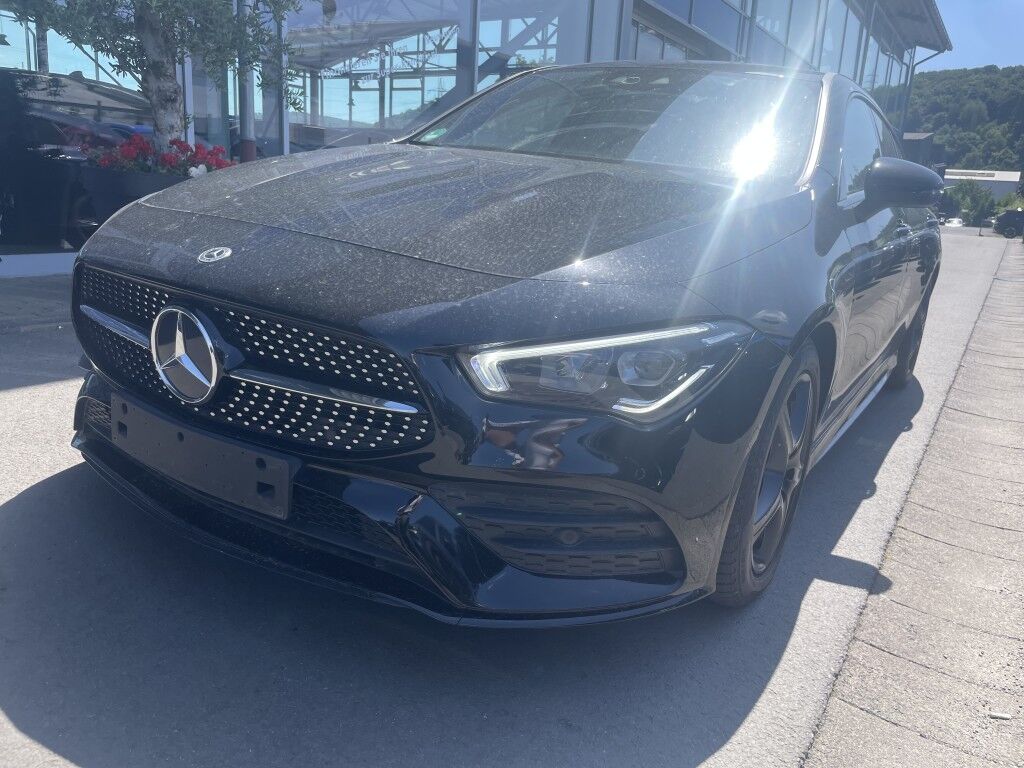 Mercedes-Benz CLA 220 Shooting Brake AMG-Line LED DAB Ambiente