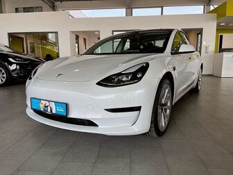 Fahrzeug TESLA Model 3 undefined