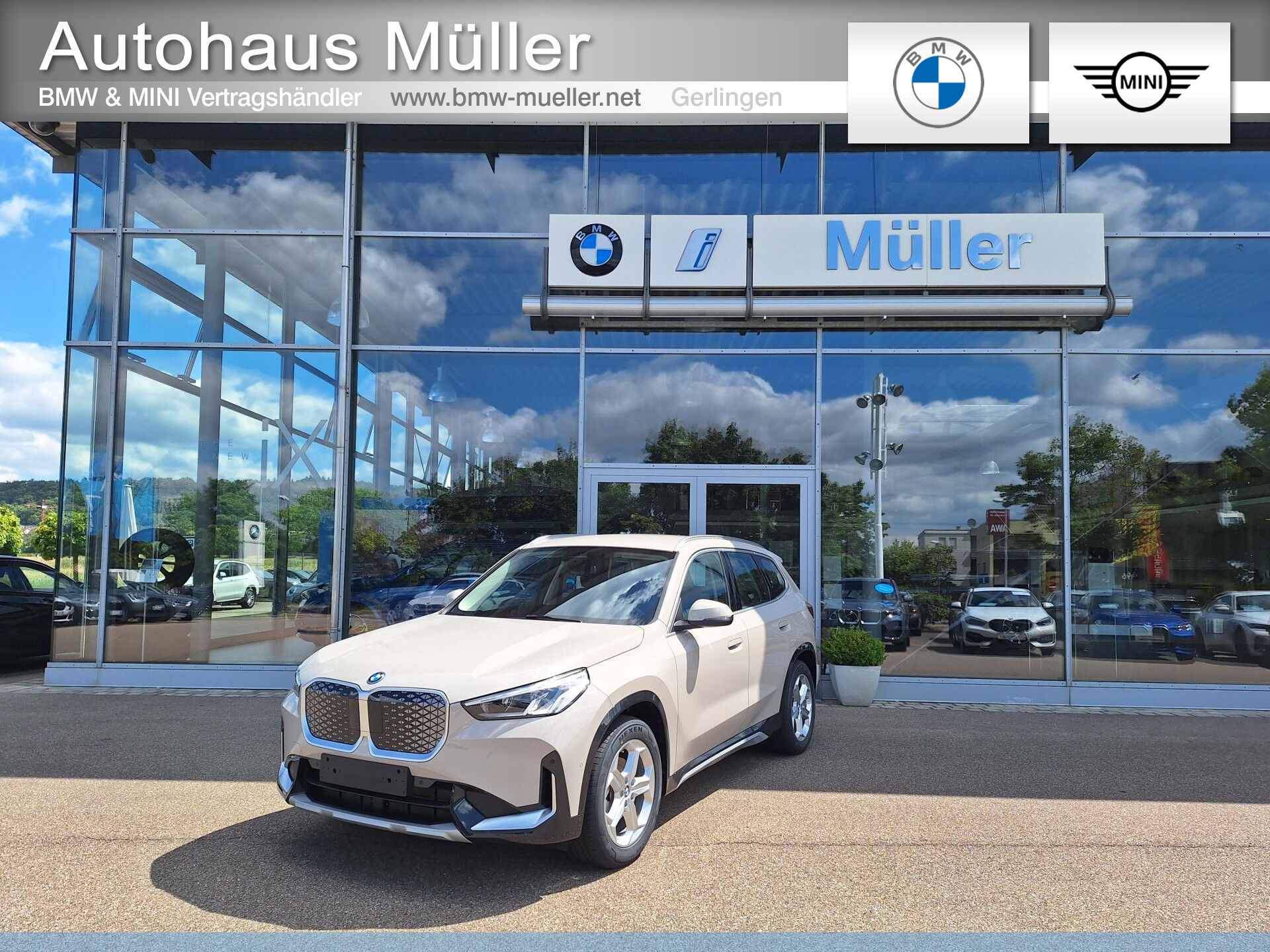 BMW iX1 eDrive 20 XPRESS 13.050 Ersparnis Dune Grey
