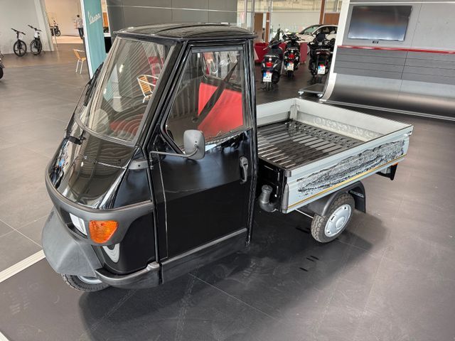 Piaggio Ape *Kultfahrzeug als Werbeträger genutz*