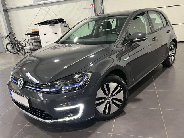 VW e-Golf VII Lim. Automatik **Navi*LED*ACC*PDC**