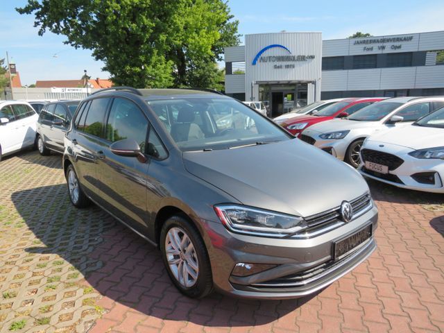 VW Golf Sportsvan 1,4 TSI--DSG--