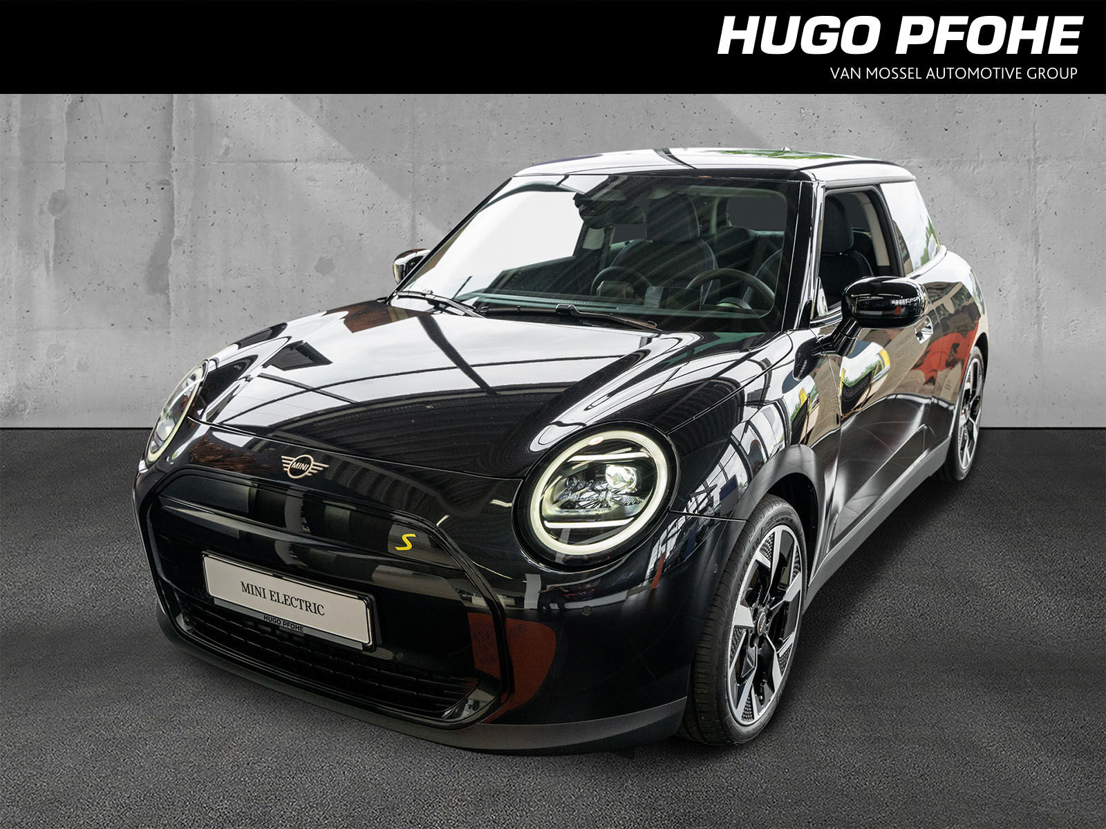 Mini Cooper SE Classic Trim 18 Zoll Head Up Panodach