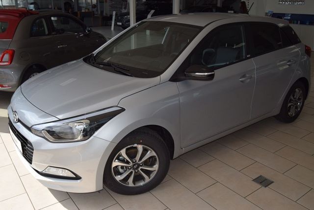 Hyundai i20 1.2 Passion -SITZHZ-PDC-KLIMA-
