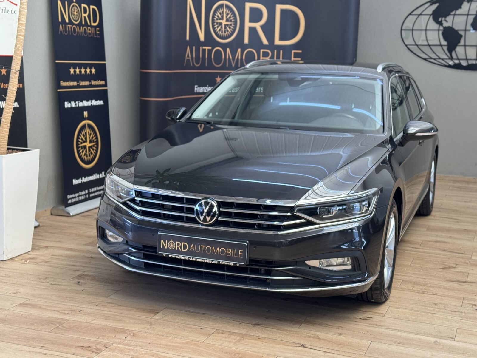 VW Passat Variant 2.0 TDI 4MOT DSG Matrix/AHK/Kamer