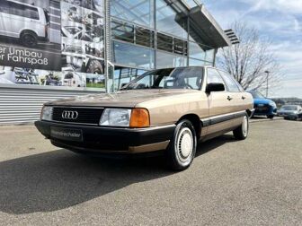 Fahrzeug AUDI 100 undefined